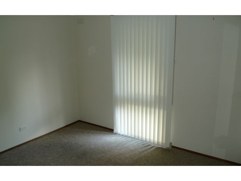 332 Haines Court, Lavington NSW 2641