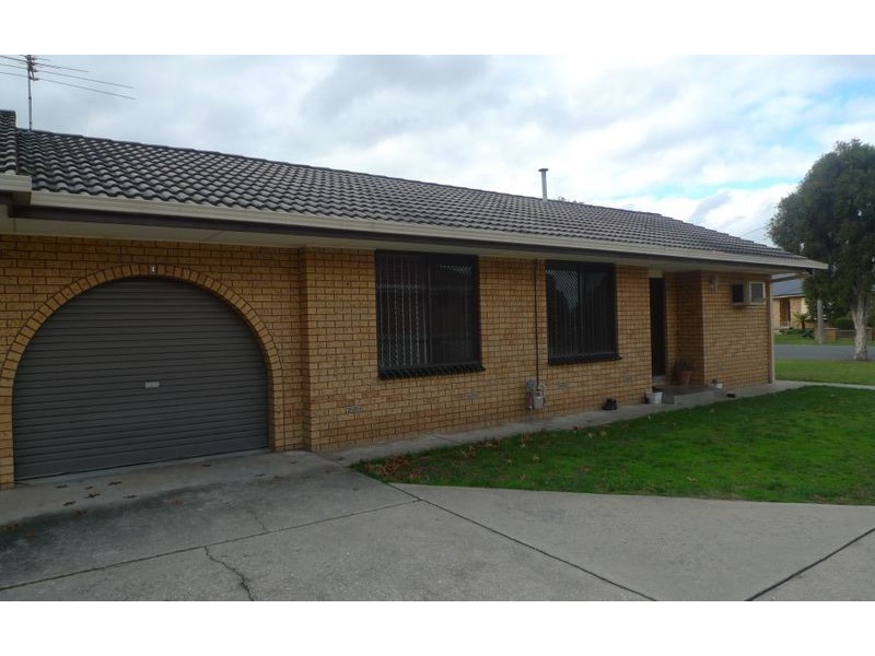 1/447 Alldis Avenue, Lavington NSW 2641