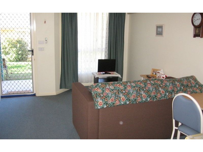 27/7 Severin Court, Thurgoona NSW 2640