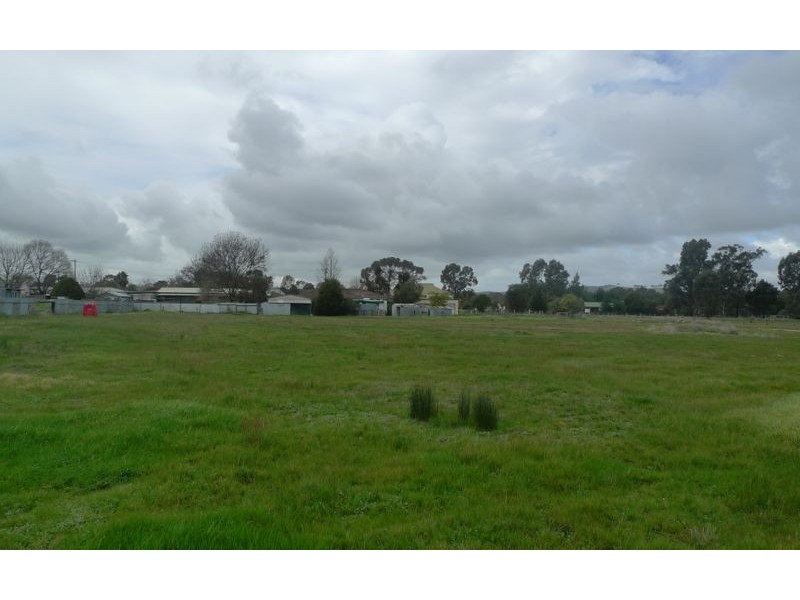 2&6 High Street, Chiltern VIC 3683