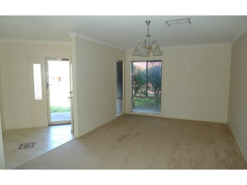 24 Kirkpatrick Court, Albury NSW 2640