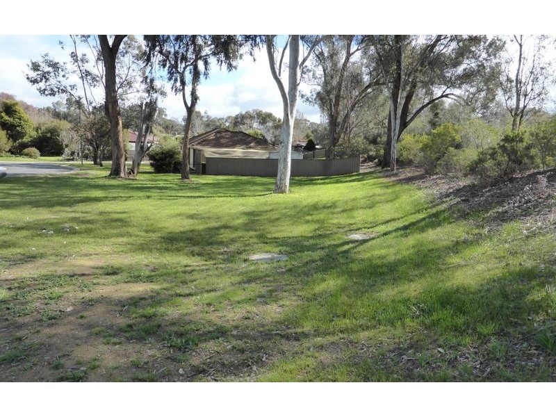 5 Mimosa Court, Thurgoona NSW 2640