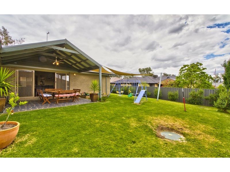 24 Squirrel Glider Drive, Thurgoona NSW 2640