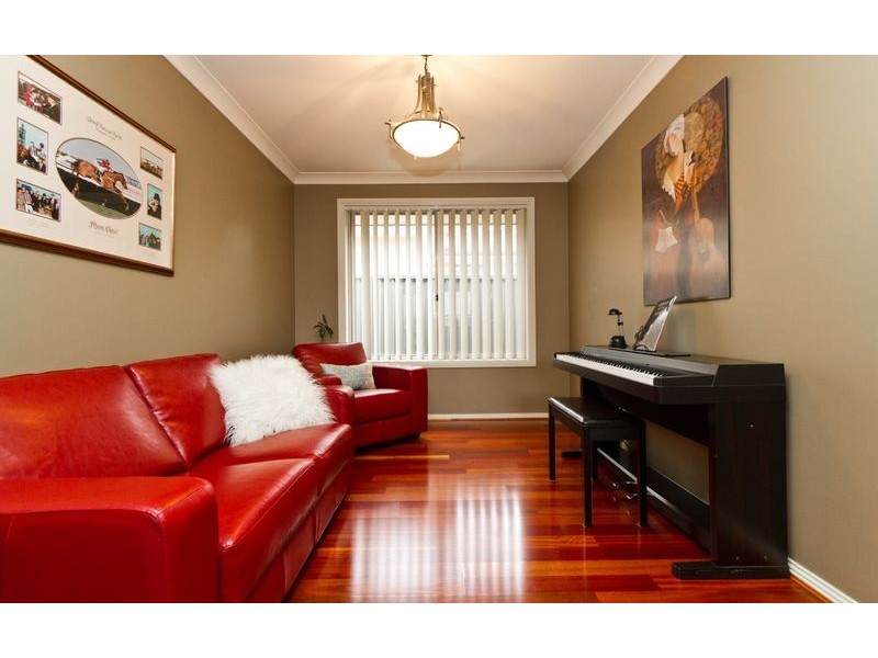 24 Squirrel Glider Drive, Thurgoona NSW 2640