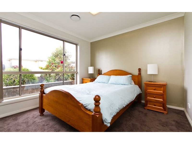 24 Squirrel Glider Drive, Thurgoona NSW 2640