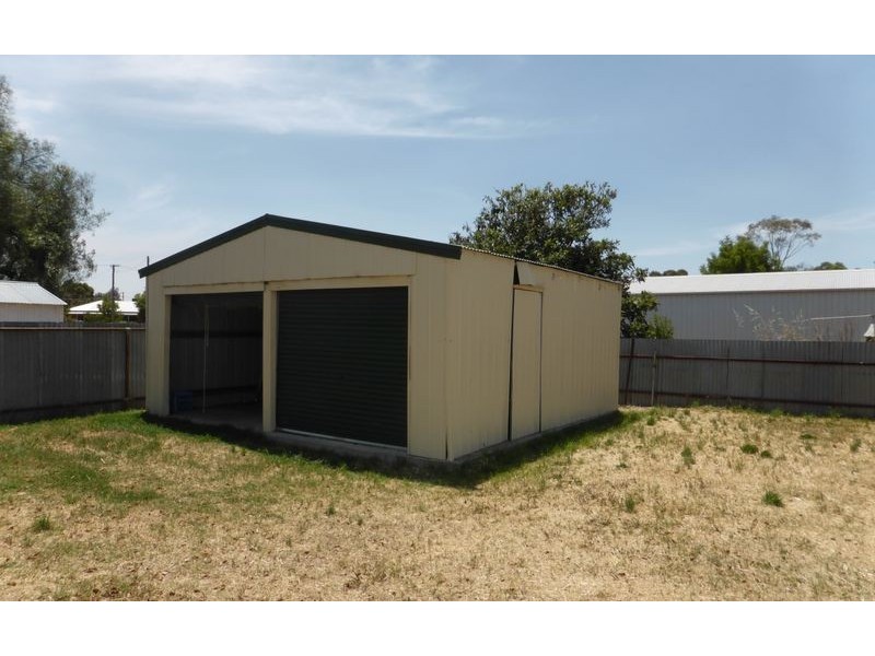 2 Queen Street, Culcairn NSW 2660