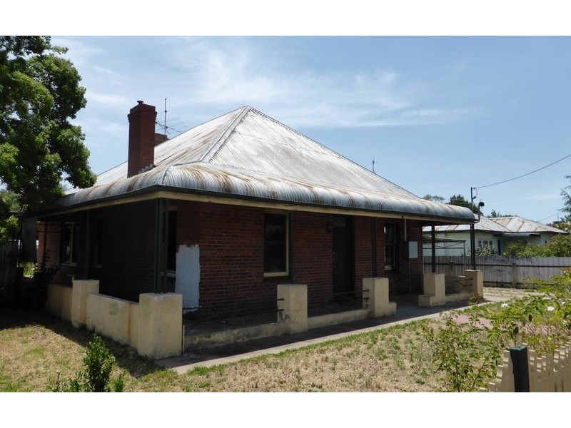 2 Queen Street, Culcairn NSW 2660