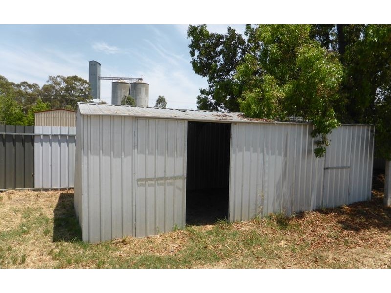 2 Queen Street, Culcairn NSW 2660