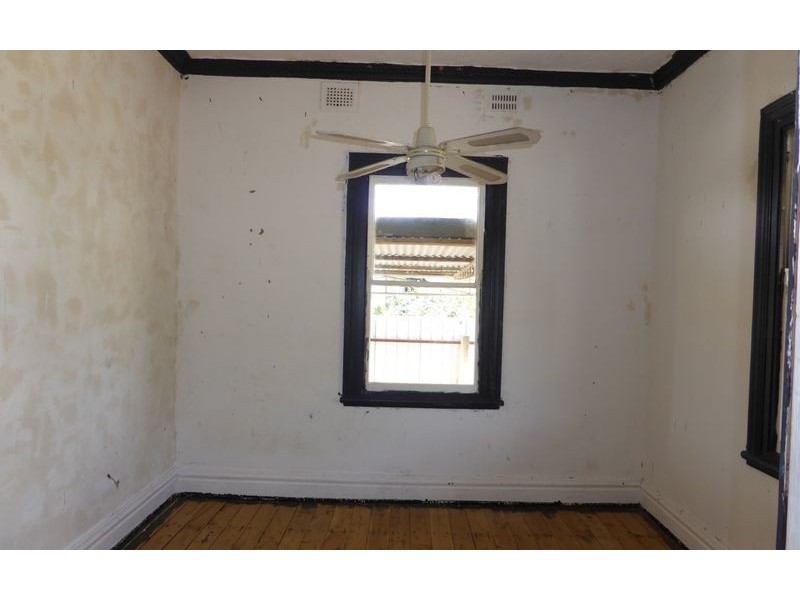 2 Queen Street, Culcairn NSW 2660