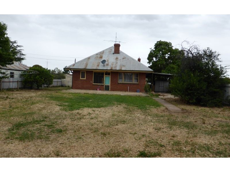 2 Queen Street, Culcairn NSW 2660