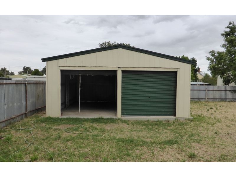2 Queen Street, Culcairn NSW 2660