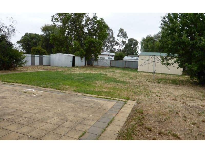 2 Queen Street, Culcairn NSW 2660