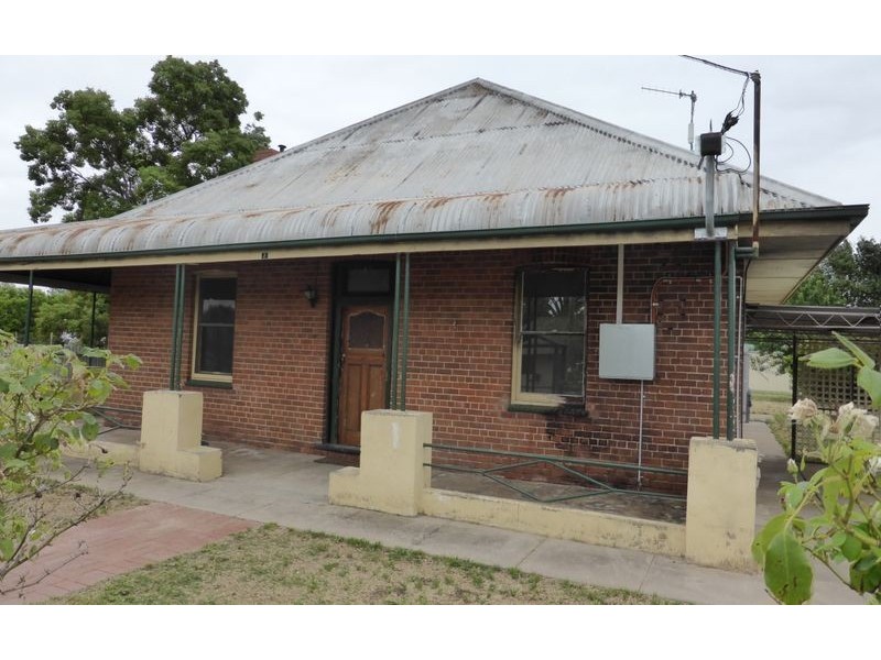 2 Queen Street, Culcairn NSW 2660