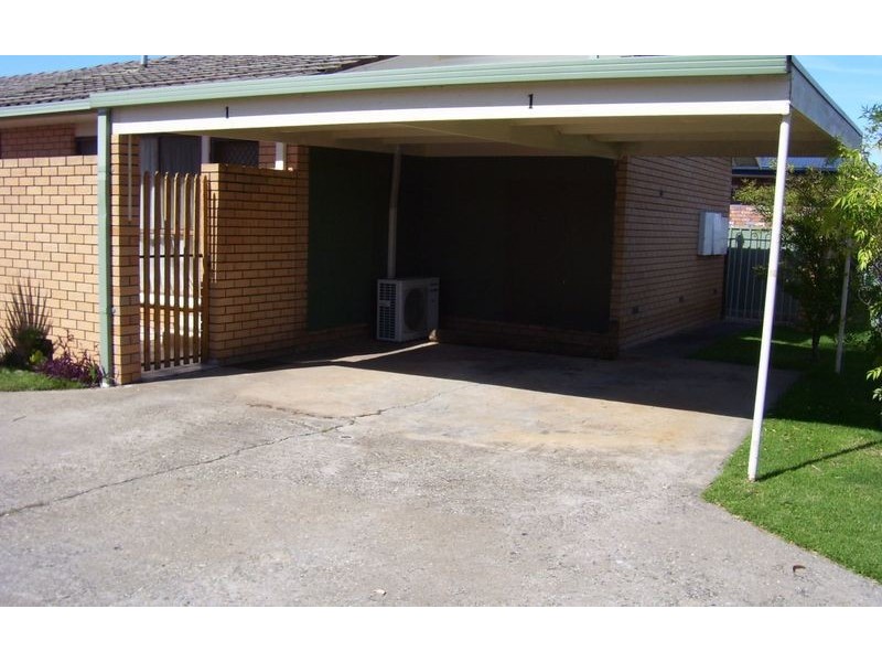 1/610 Prune Street, Lavington NSW 2641