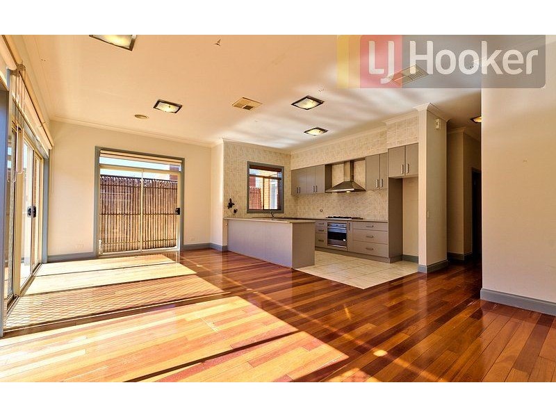 20 Golden Way, Albury NSW 2640