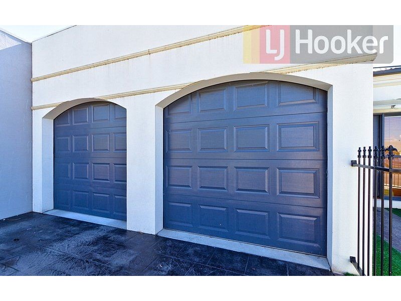 20 Golden Way, Albury NSW 2640
