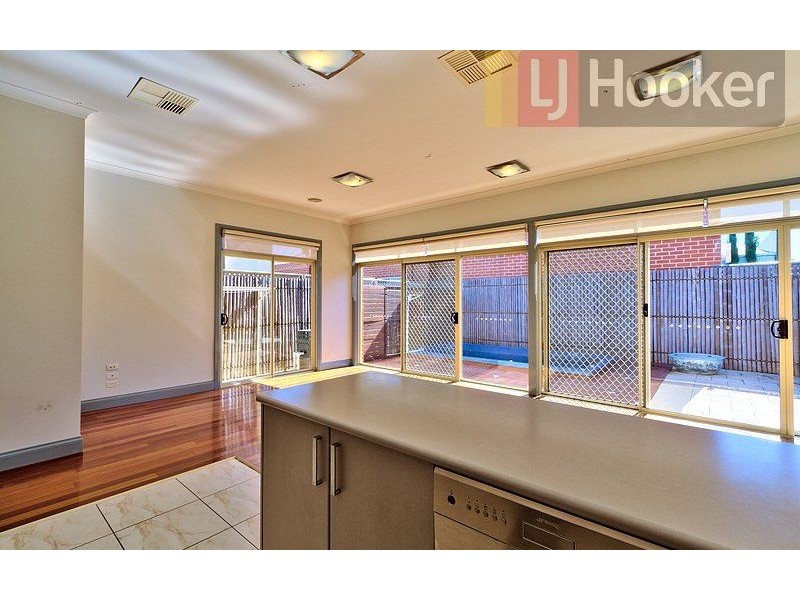 20 Golden Way, Albury NSW 2640
