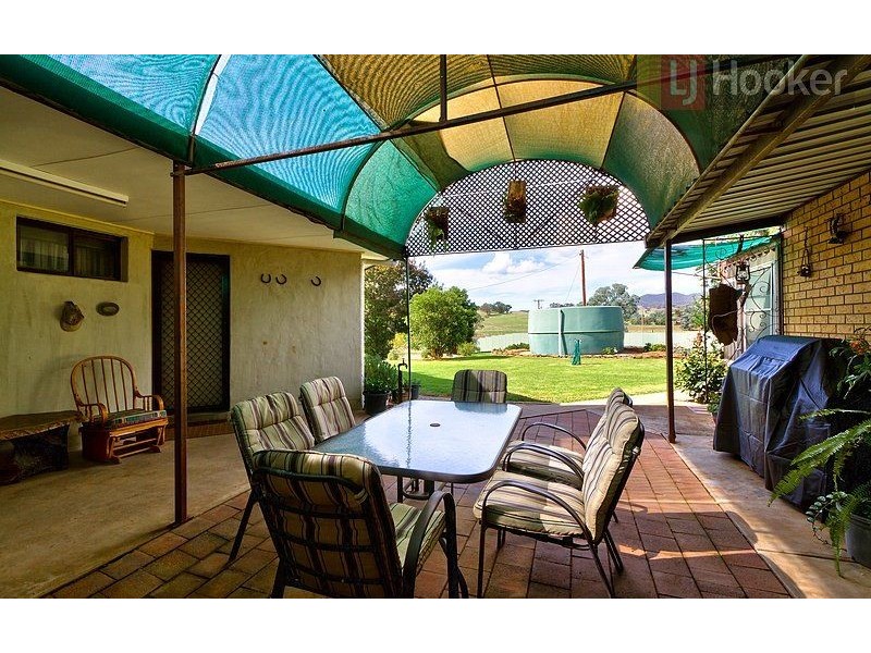 220 Sweetwater Road, Mullengandra NSW 2644