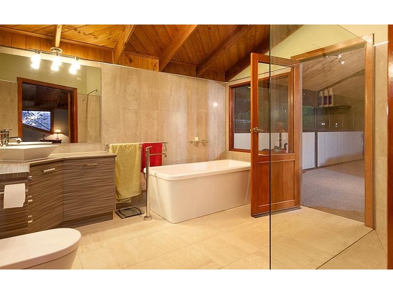 889 Lake Road, Albury NSW 2640