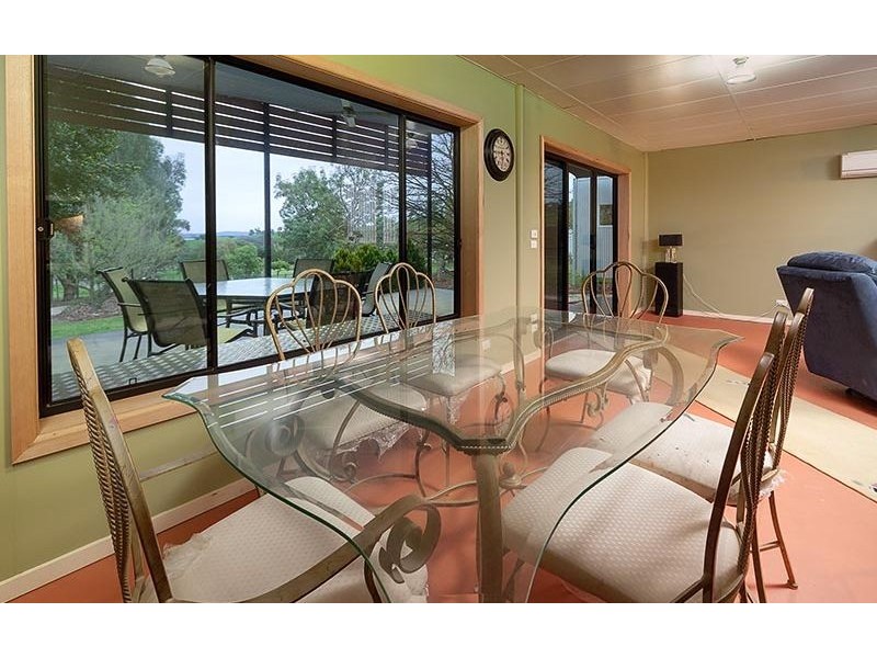 889 Lake Road, Albury NSW 2640