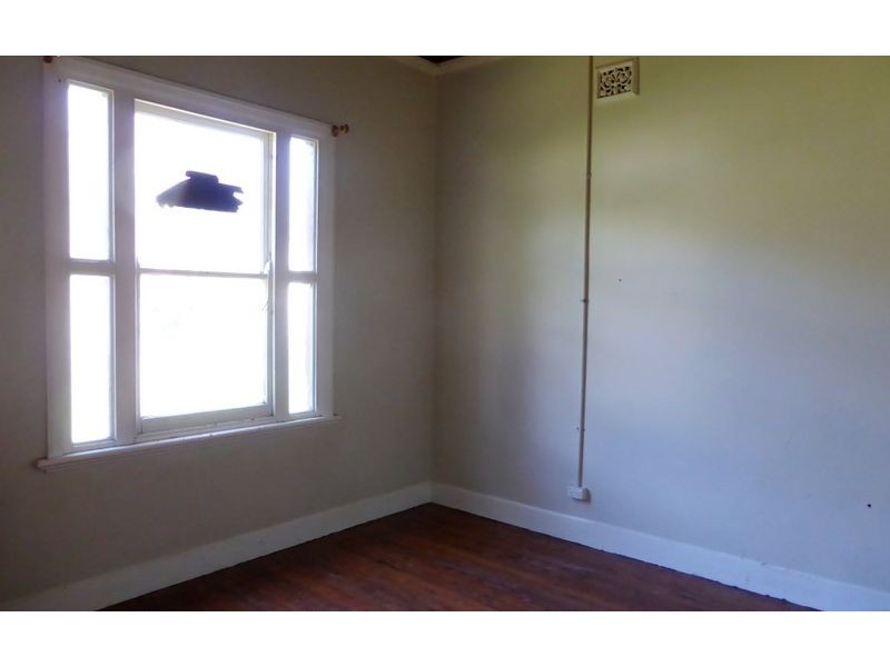 8 Wattle Street, Culcairn NSW 2660