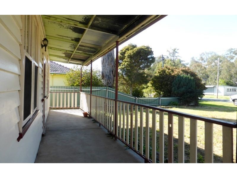 10 Wattle Street, Culcairn NSW 2660