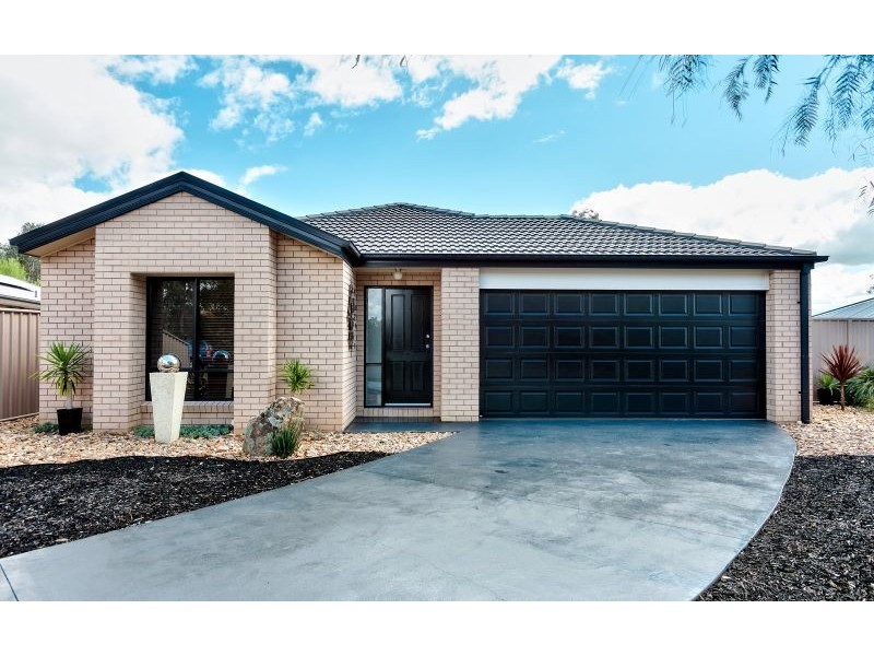 106 Pioneer Drive, Jindera NSW 2642