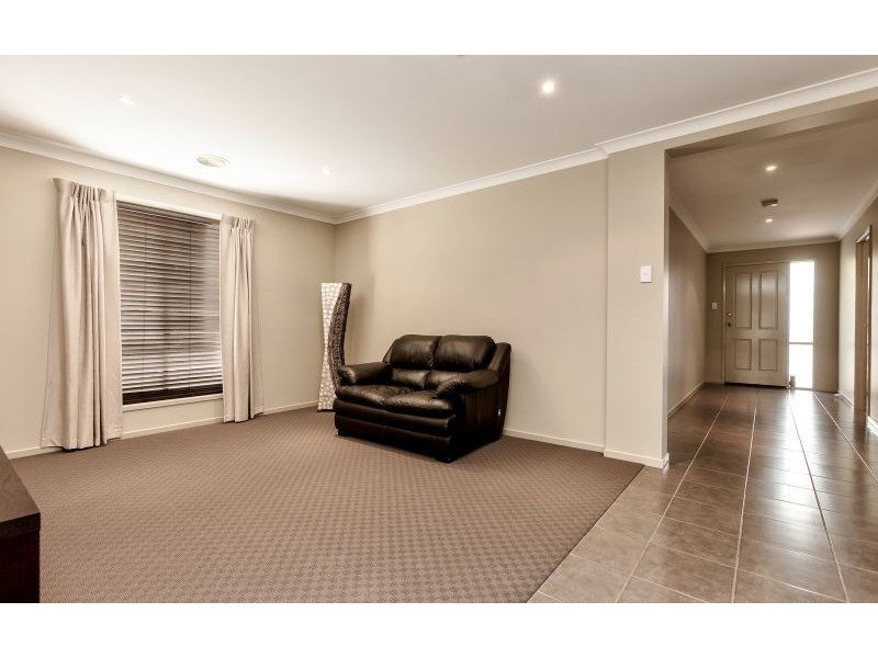 106 Pioneer Drive, Jindera NSW 2642