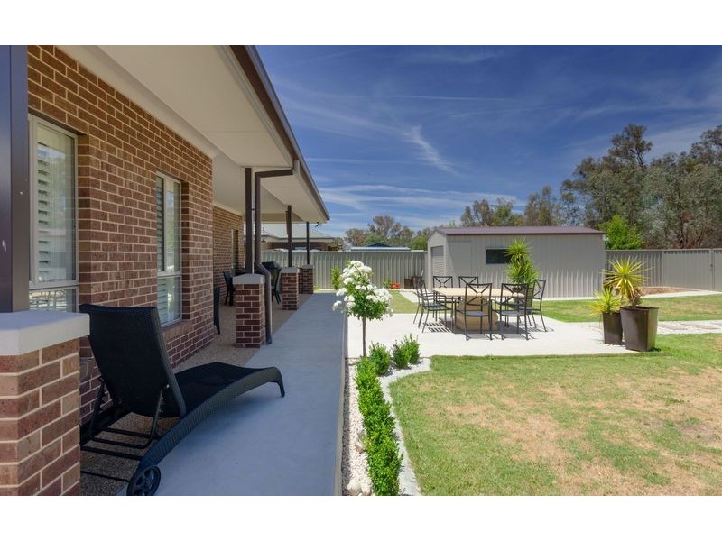 34 Oxford Drive, Thurgoona NSW 2640