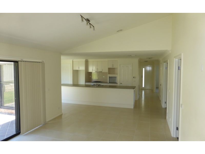 58 Newton Circuit, Thurgoona NSW 2640