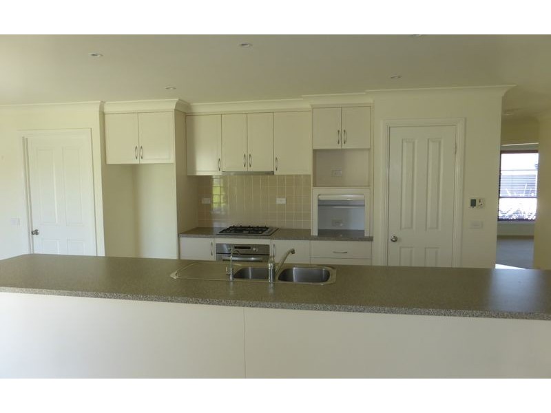 58 Newton Circuit, Thurgoona NSW 2640