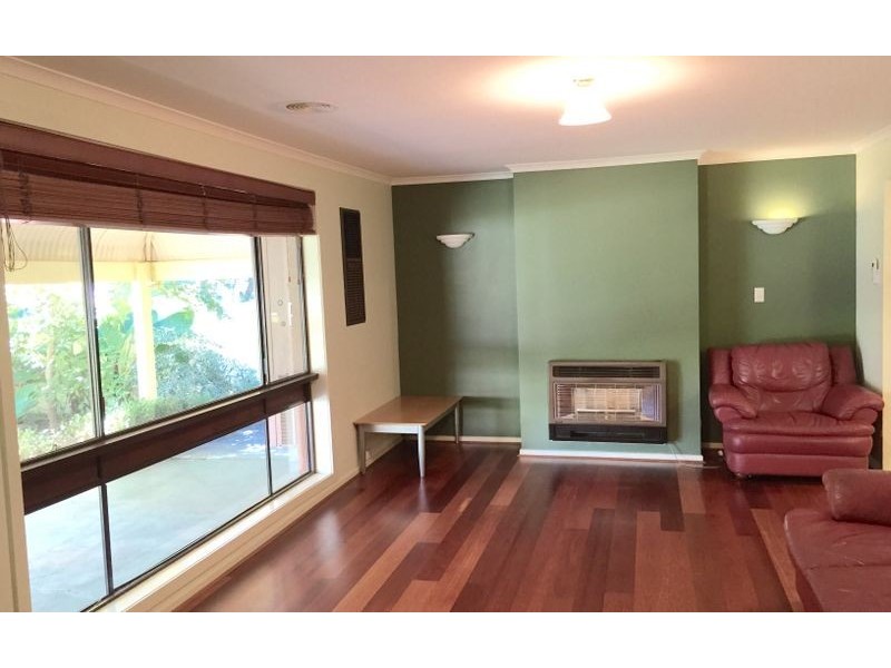 2 Nigel Court, North Albury NSW 2640