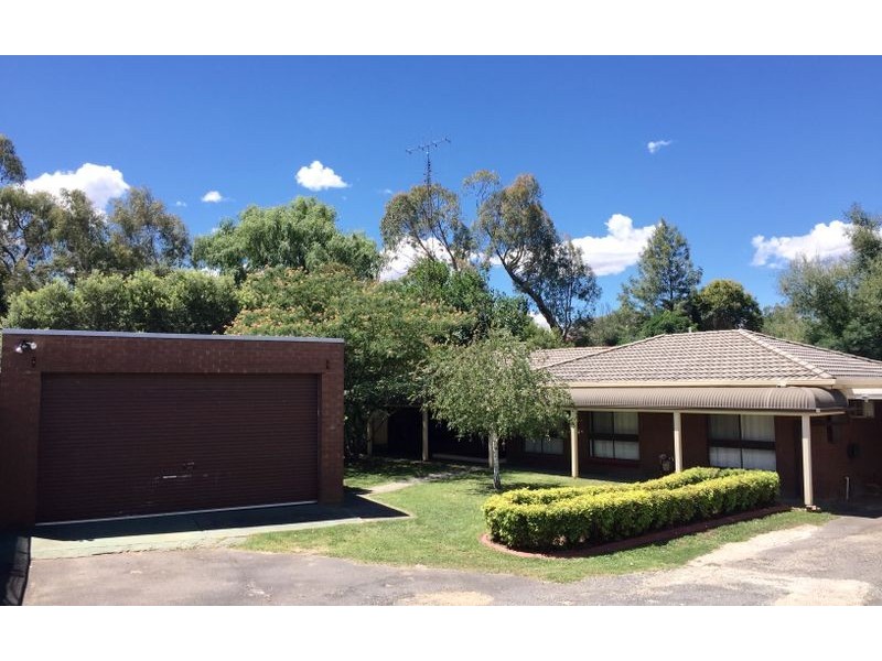 2 Nigel Court, North Albury NSW 2640