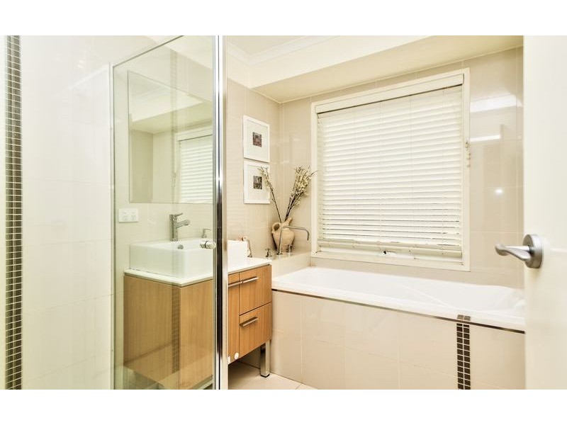 16 Billy Hughes Court, Wodonga VIC 3690