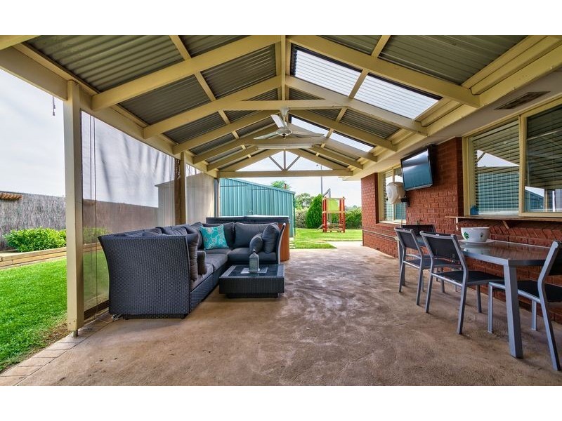 16 Billy Hughes Court, Wodonga VIC 3690