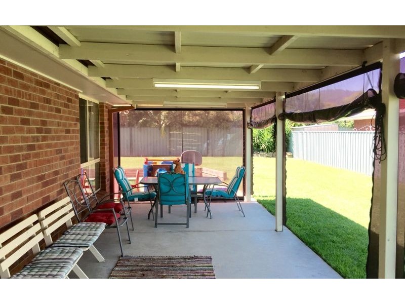 16 Rachel Court, Lavington NSW 2641