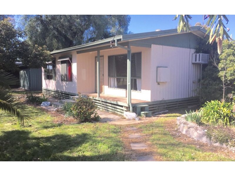 182 Kennedy Street, Howlong NSW 2643