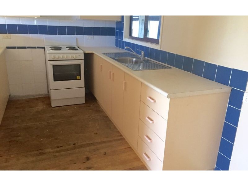 182 Kennedy Street, Howlong NSW 2643