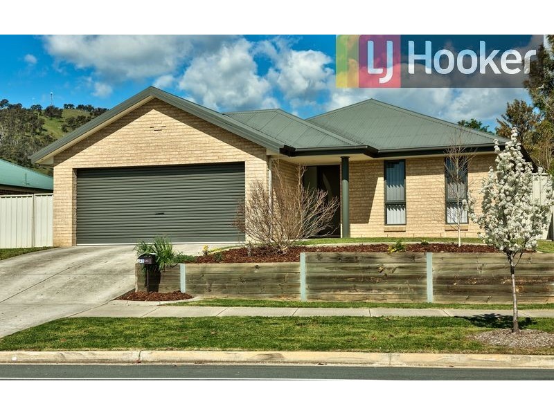 42 Milos Boulevard, Wodonga VIC 3690