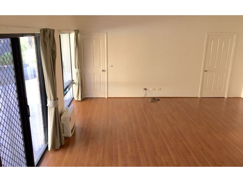 573 Noorla Place, Lavington NSW 2641