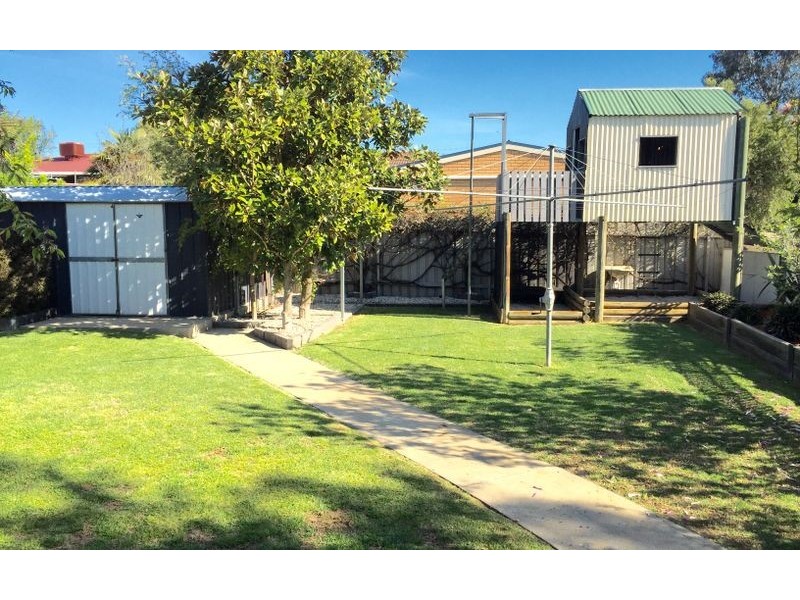 573 Noorla Place, Lavington NSW 2641