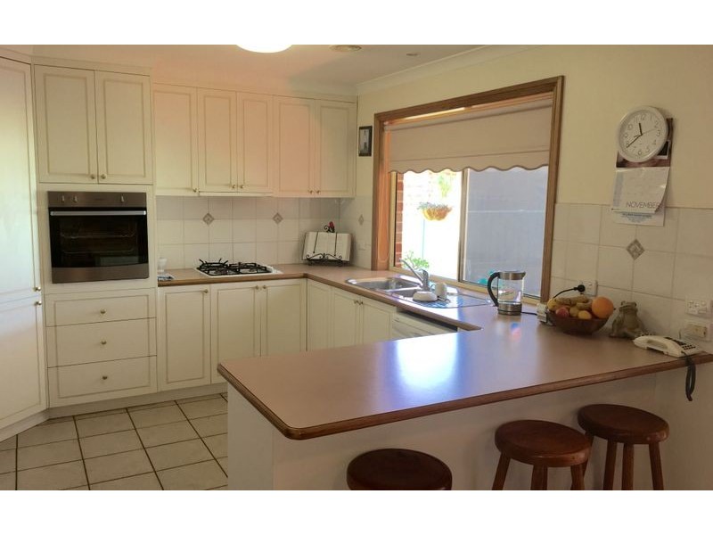 15 The Avenue, Thurgoona NSW 2640