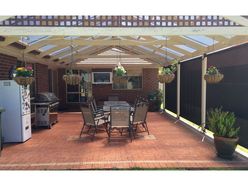 15 The Avenue, Thurgoona NSW 2640