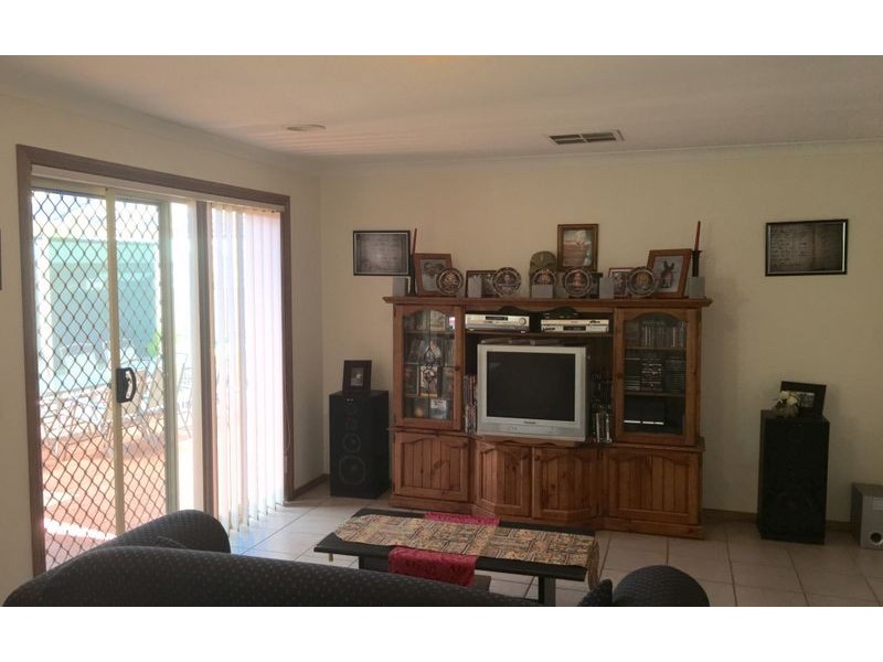 15 The Avenue, Thurgoona NSW 2640
