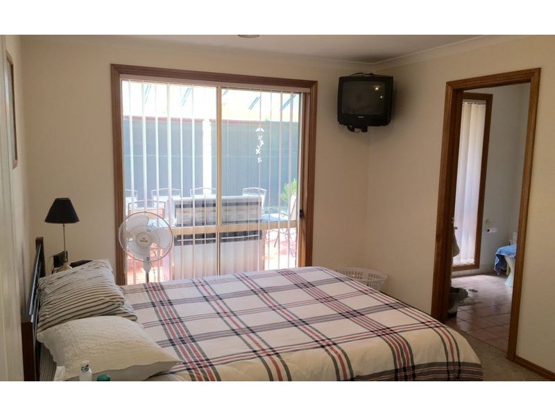 15 The Avenue, Thurgoona NSW 2640