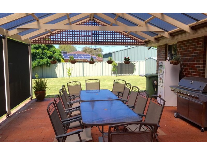 15 The Avenue, Thurgoona NSW 2640