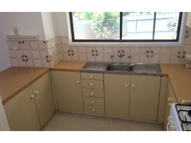 2/735 Harris Court, Albury NSW 2640