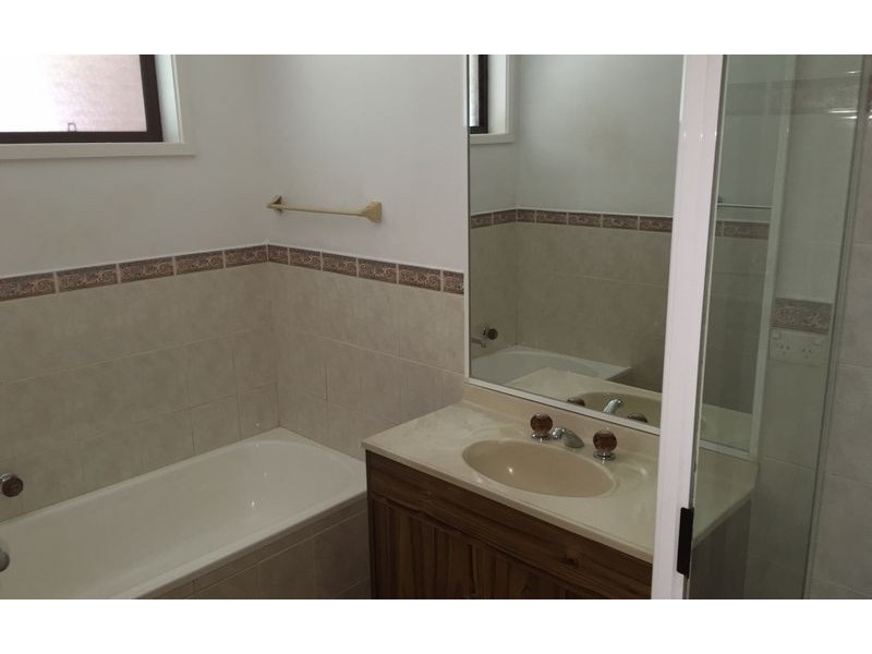 2/735 Harris Court, Albury NSW 2640