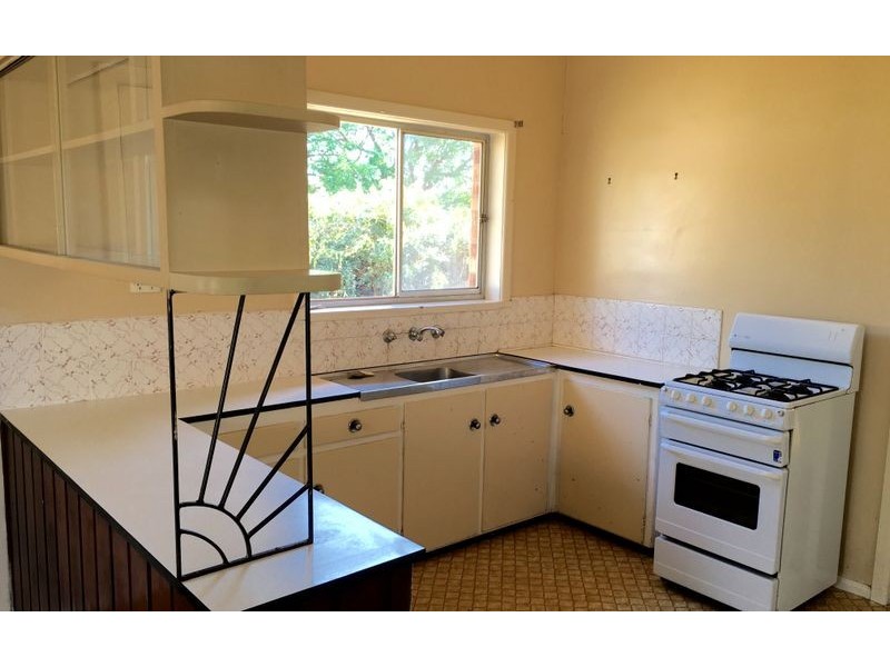 144 Plover Street, Albury NSW 2640