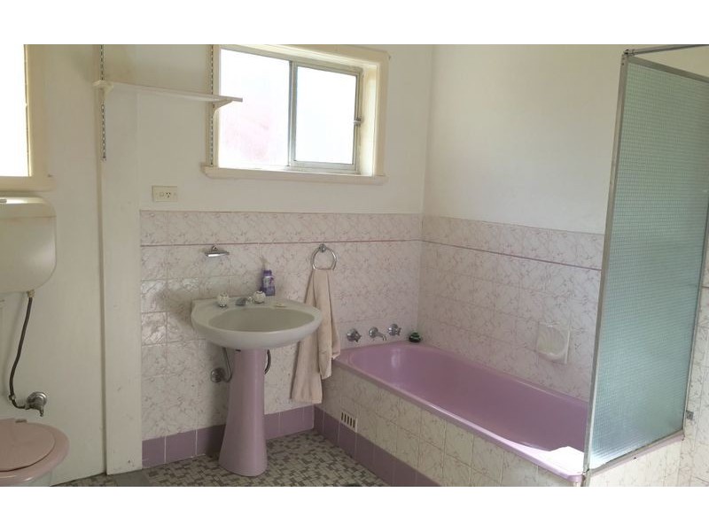 144 Plover Street, Albury NSW 2640